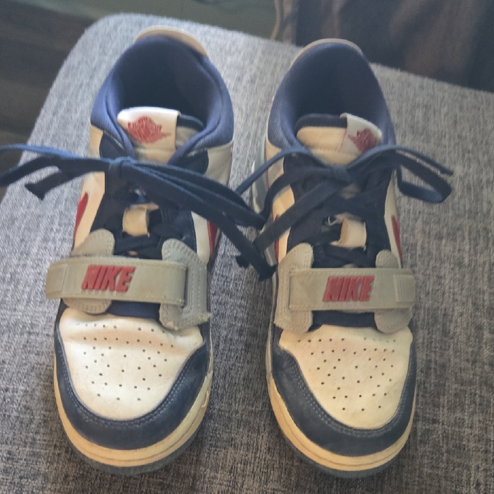 Nike Kids Sneakers - Navy, White, and Red